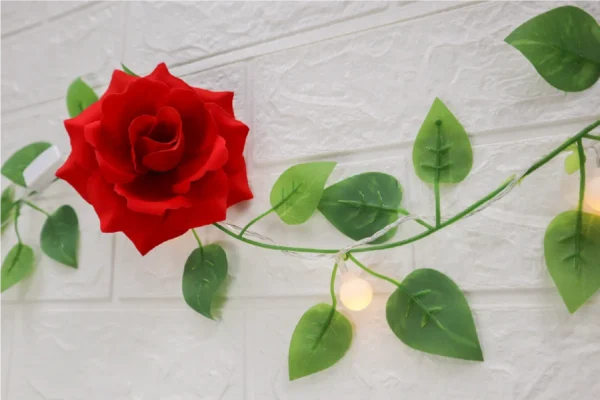 Red Rose & Leaf Light - Image 2